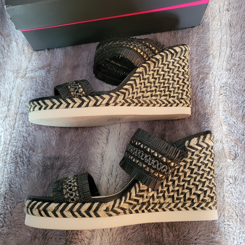 Vince Camuto wedge sandals SIZE 10 NWT - Picture 5 of 7